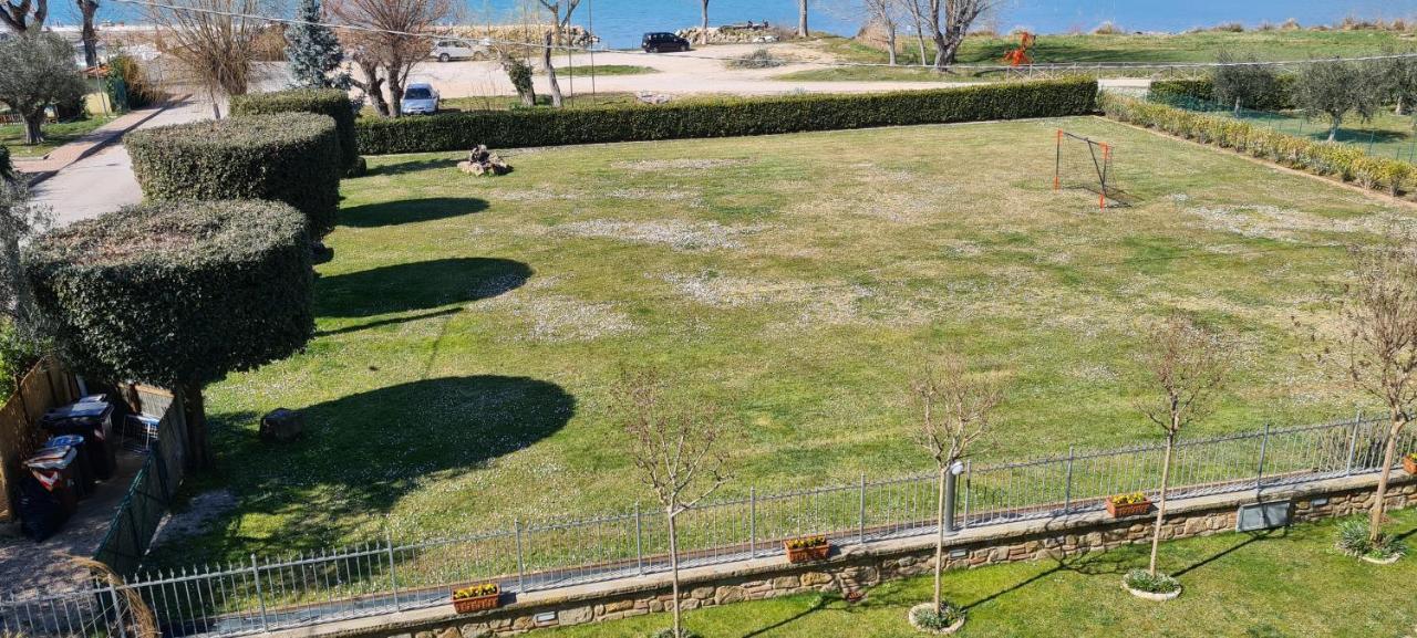 Appartamento Lago Trasimeno - Torricella Pg Екстериор снимка